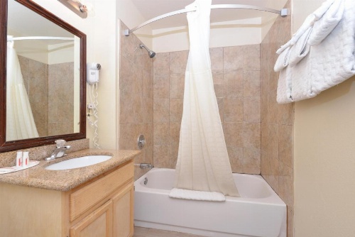 Super 8 by Wyndham Los Angeles/Alhambra image 25